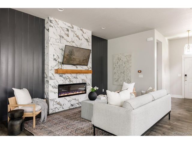 6346 Dayton Way, Denver, CO 80238