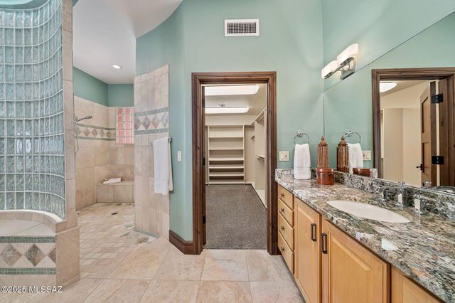 5231 N Winnetka Court, Tucson, AZ 85749