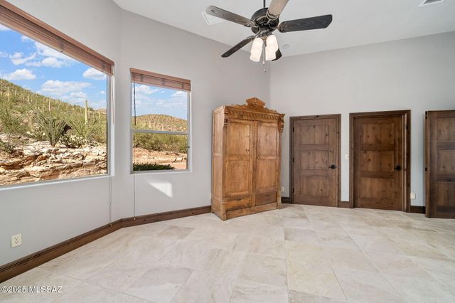 5231 N Winnetka Court, Tucson, AZ 85749