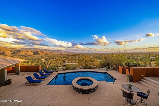 5231 N Winnetka Court, Tucson, AZ 85749