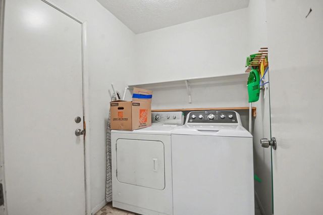 2914 Overland Trail, Dickinson, TX 77539