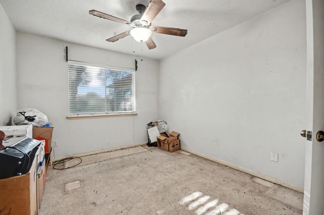 2914 Overland Trail, Dickinson, TX 77539