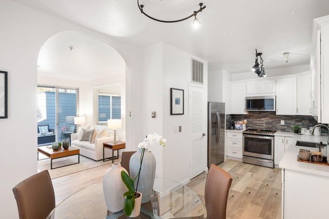 453 Cork Harbour Circle E, Redwood City, CA 94065