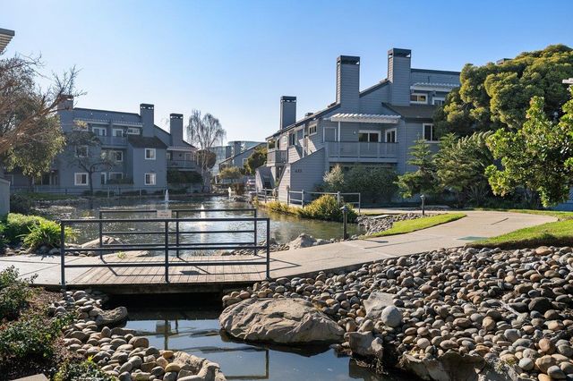 453 Cork Harbour Circle E, Redwood City, CA 94065