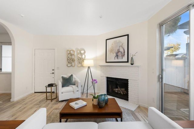 453 Cork Harbour Circle E, Redwood City, CA 94065