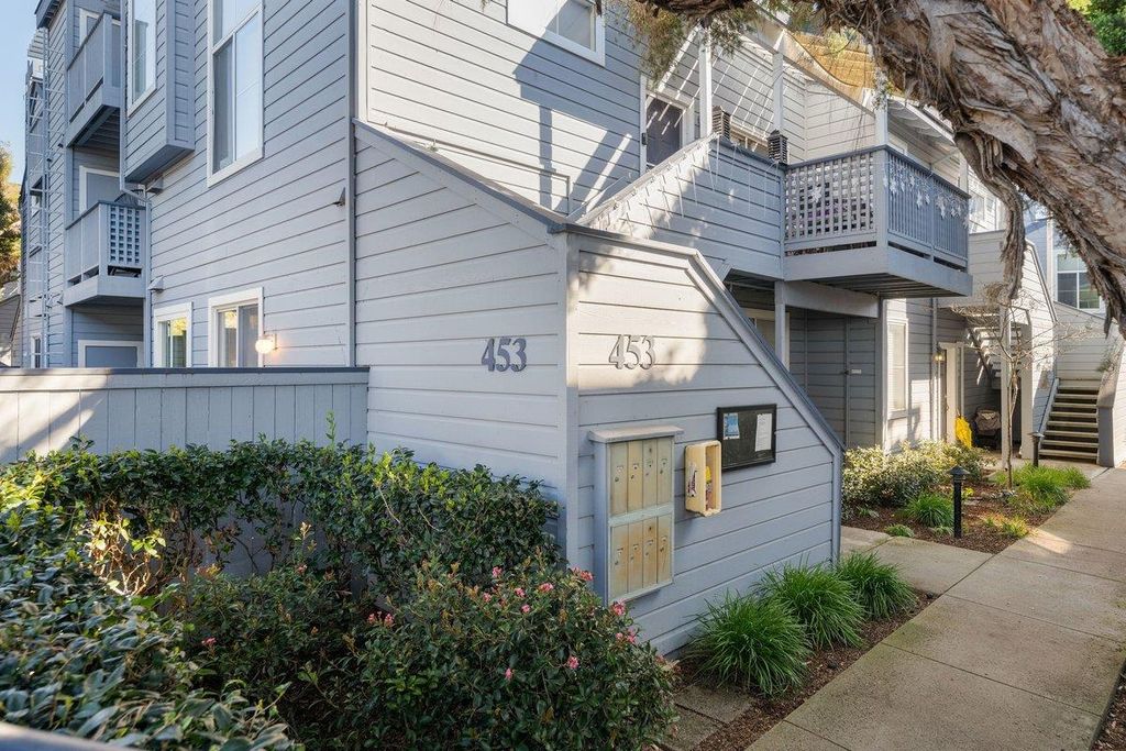 453 Cork Harbour Circle E, Redwood City, CA 94065