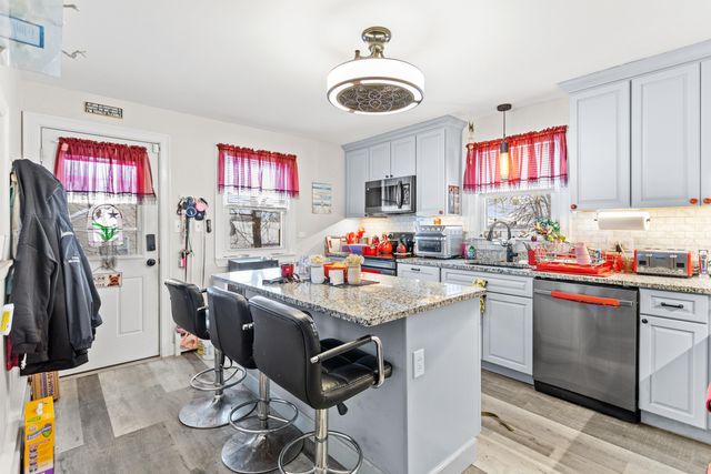 25 S Wilson Street, Manchester, NH 03103