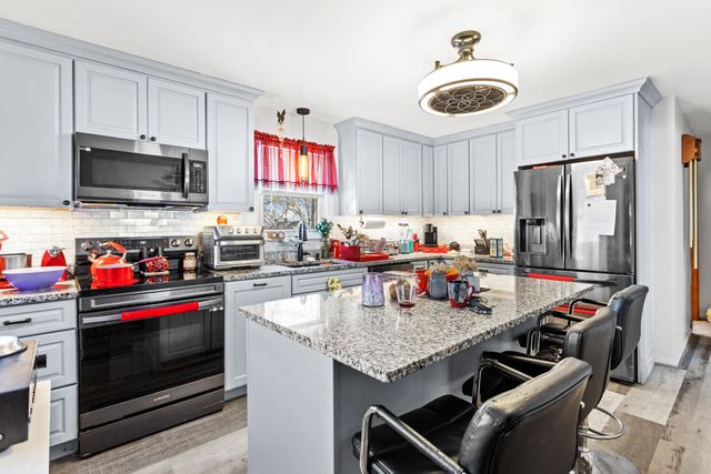 25 S Wilson Street, Manchester, NH 03103