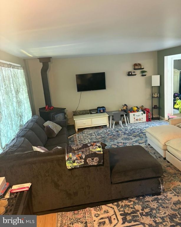 6169 LAUREL ST, MAYS LANDING, NJ 08330 — photo 2