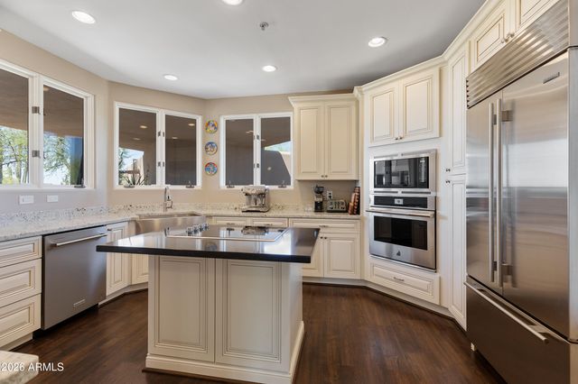 8510 E DYNAMITE Boulevard, Scottsdale, AZ 85266