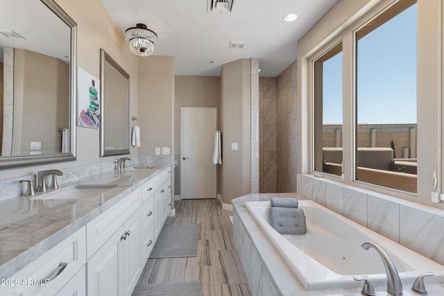 8510 E DYNAMITE Boulevard, Scottsdale, AZ 85266