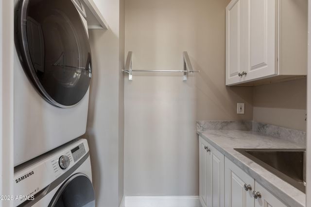 8510 E DYNAMITE Boulevard, Scottsdale, AZ 85266