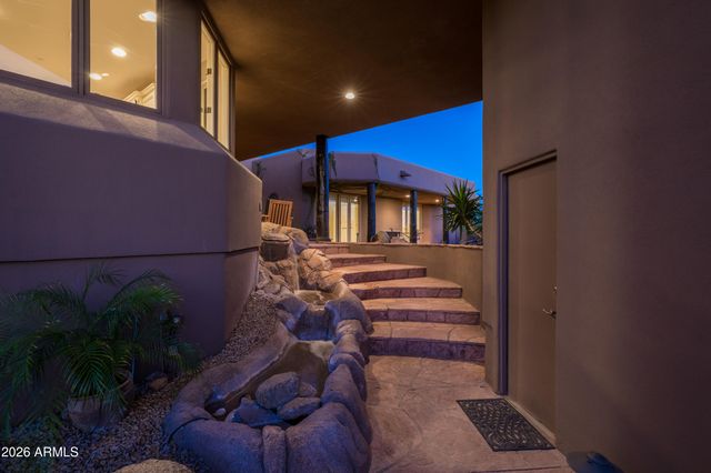 8510 E DYNAMITE Boulevard, Scottsdale, AZ 85266