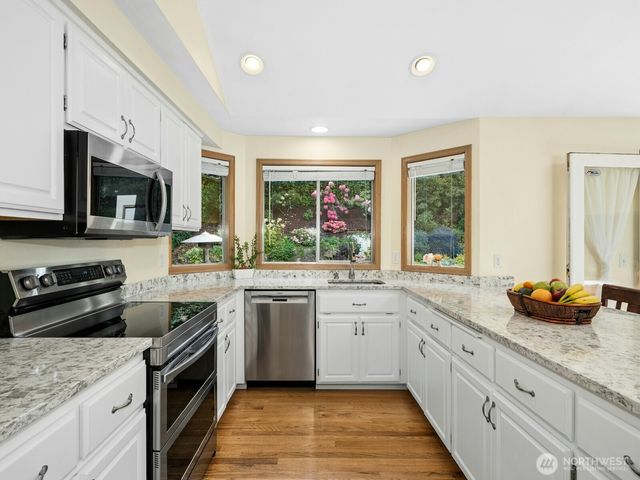 27847 37th Avenue S, Auburn, WA 98001
