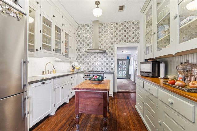 416 Highland Street, Houston, TX 77009