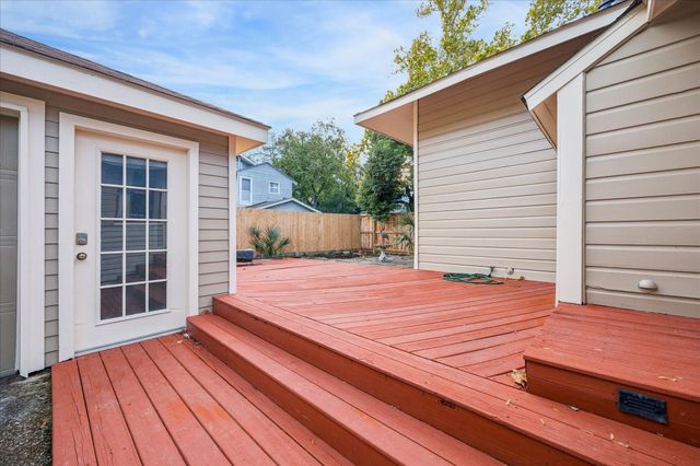 416 Highland Street, Houston, TX 77009