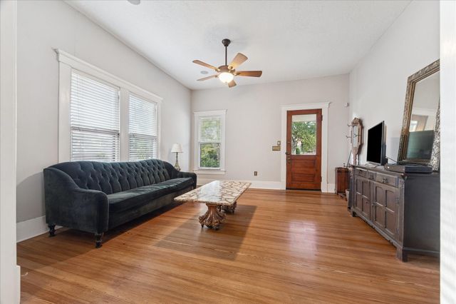 416 Highland Street, Houston, TX 77009