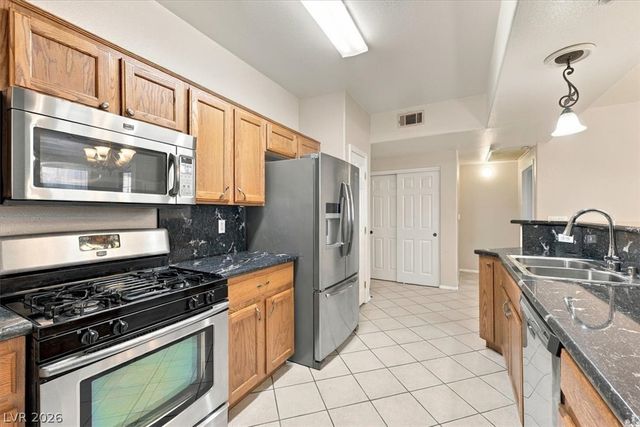 5855 Valley Drive 1017, North Las Vegas, NV 89031