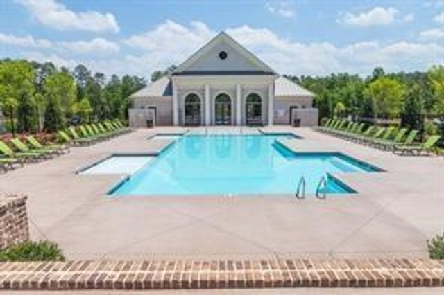26 Lochurst Lane, Roswell, GA 30076