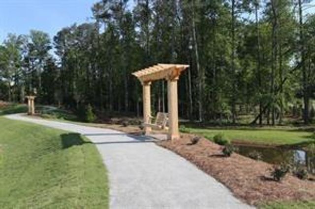 26 Lochurst Lane, Roswell, GA 30076