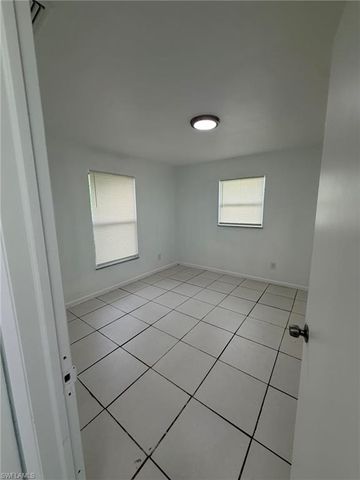 5549 7th AVE 5549, Fort Myers, FL 33907