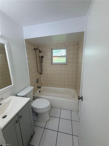 5549 7th AVE 5549, Fort Myers, FL 33907