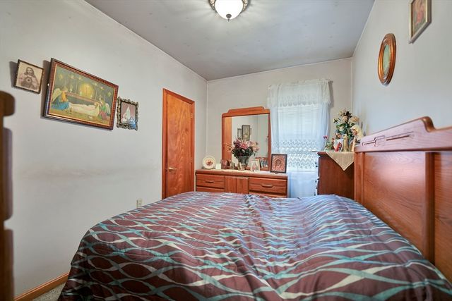 108 Phillips Ave, New Bedford, MA 02746