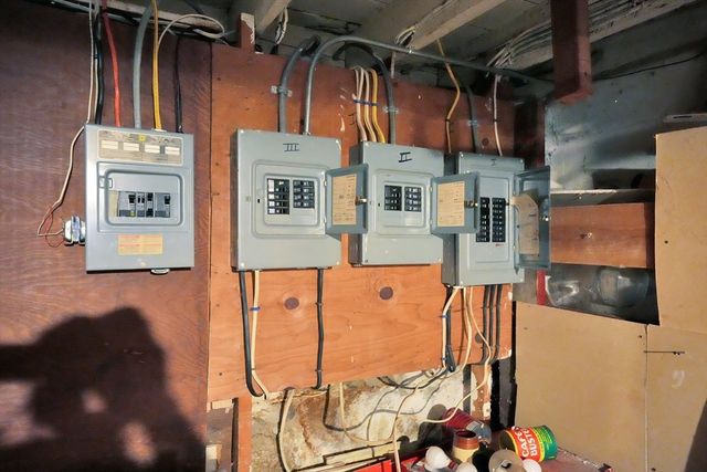 108 Phillips Ave, New Bedford, MA 02746