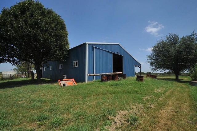 806 N Fm 1752, Savoy, TX 75479