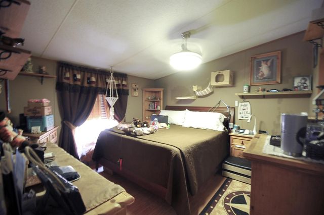 806 N Fm 1752, Savoy, TX 75479