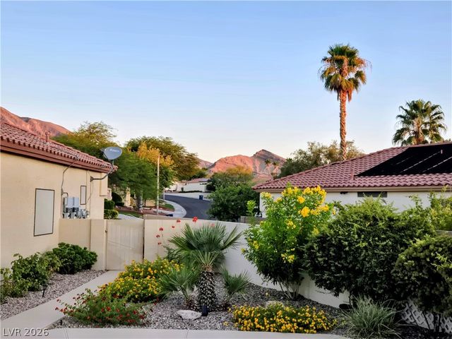 2312 Alpine Pointe Lane, Las Vegas, NV 89134