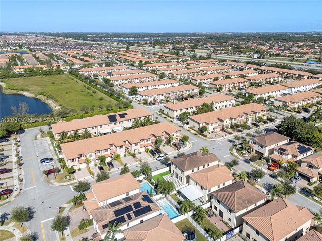 8894 W 34th Avenue, Hialeah, FL 33018