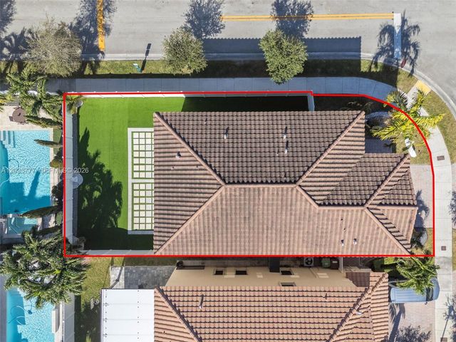 8894 W 34th Avenue, Hialeah, FL 33018