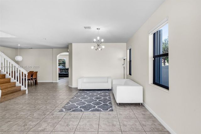 8894 W 34th Avenue, Hialeah, FL 33018