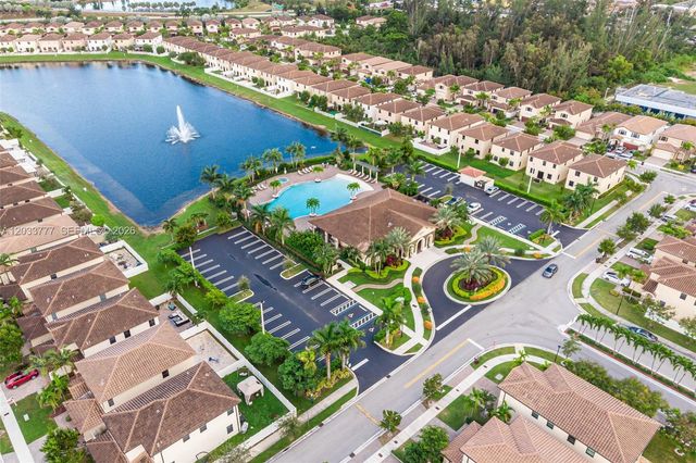 8894 W 34th Avenue, Hialeah, FL 33018