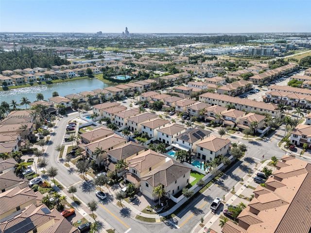 8894 W 34th Avenue, Hialeah, FL 33018