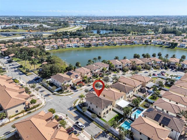 8894 W 34th Avenue, Hialeah, FL 33018