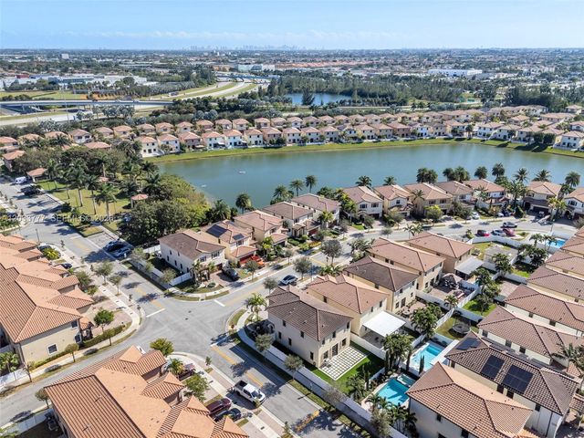 8894 W 34th Avenue, Hialeah, FL 33018