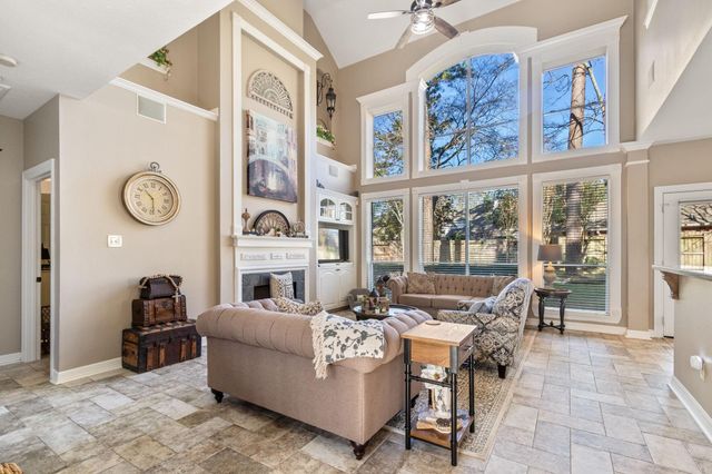 13815 Lakewood Crossing Boulevard, Houston, TX 77070