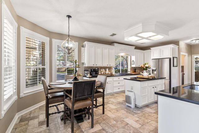 13815 Lakewood Crossing Boulevard, Houston, TX 77070