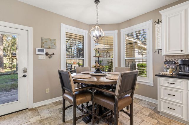 13815 Lakewood Crossing Boulevard, Houston, TX 77070