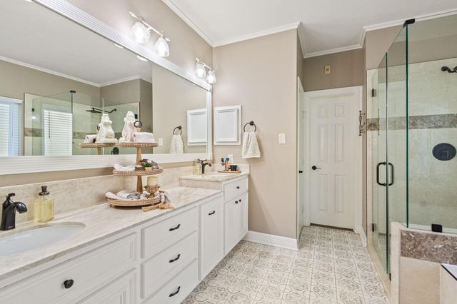 13815 Lakewood Crossing Boulevard, Houston, TX 77070