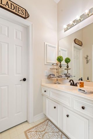 13815 Lakewood Crossing Boulevard, Houston, TX 77070