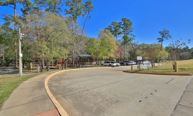 13815 Lakewood Crossing Boulevard, Houston, TX 77070