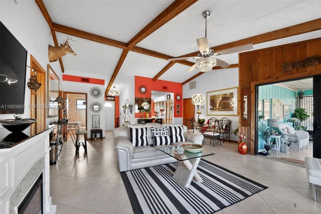 4543 SE Dryfus Ave, Stuart, FL 34997