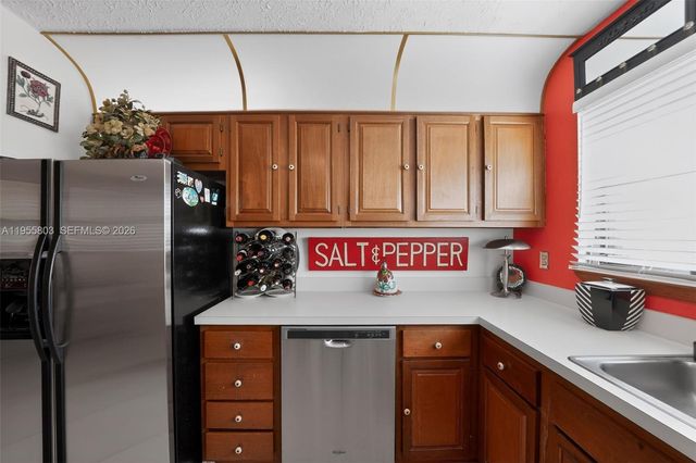 4543 SE Dryfus Ave, Stuart, FL 34997