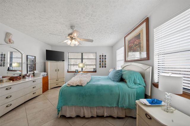 4543 SE Dryfus Ave, Stuart, FL 34997