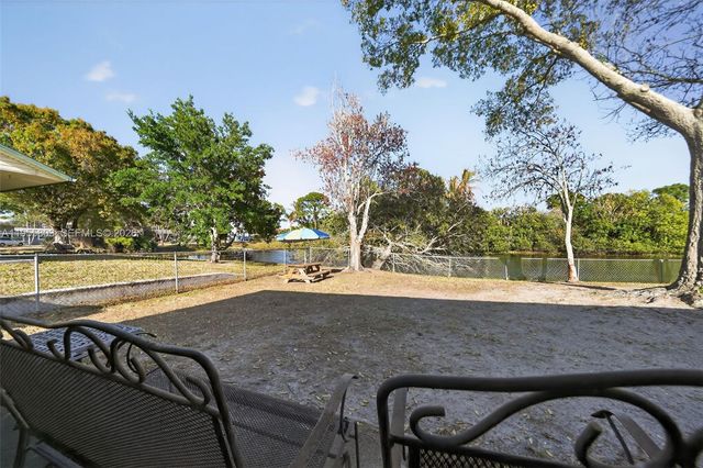 4543 SE Dryfus Ave, Stuart, FL 34997