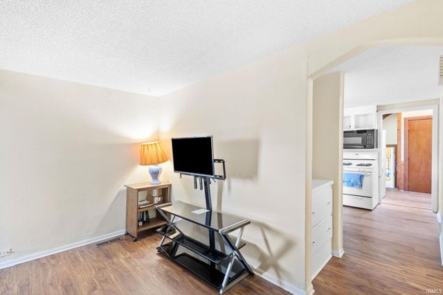 420 Southview Avenue, Fort Wayne, IN 46806