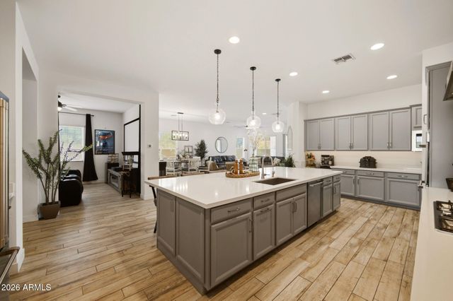 5660 N 85TH Drive, Glendale, AZ 85305